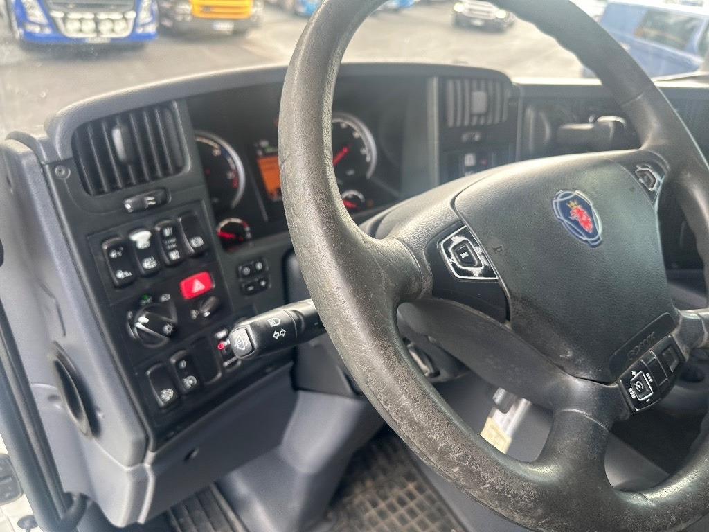 Camión multibasculante Scania G450 6x2*4