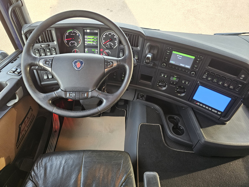 Camión multibasculante Scania G490 8x4*4 / PALFINGER CRANE + HOOKLIFT