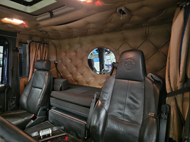 Camión multibasculante Scania G490 8x4*4 / PALFINGER CRANE + HOOKLIFT