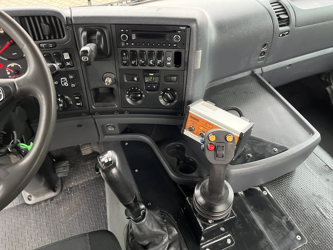 Camión multibasculante Scania G 450 8x4  Trösch Abrollkipper