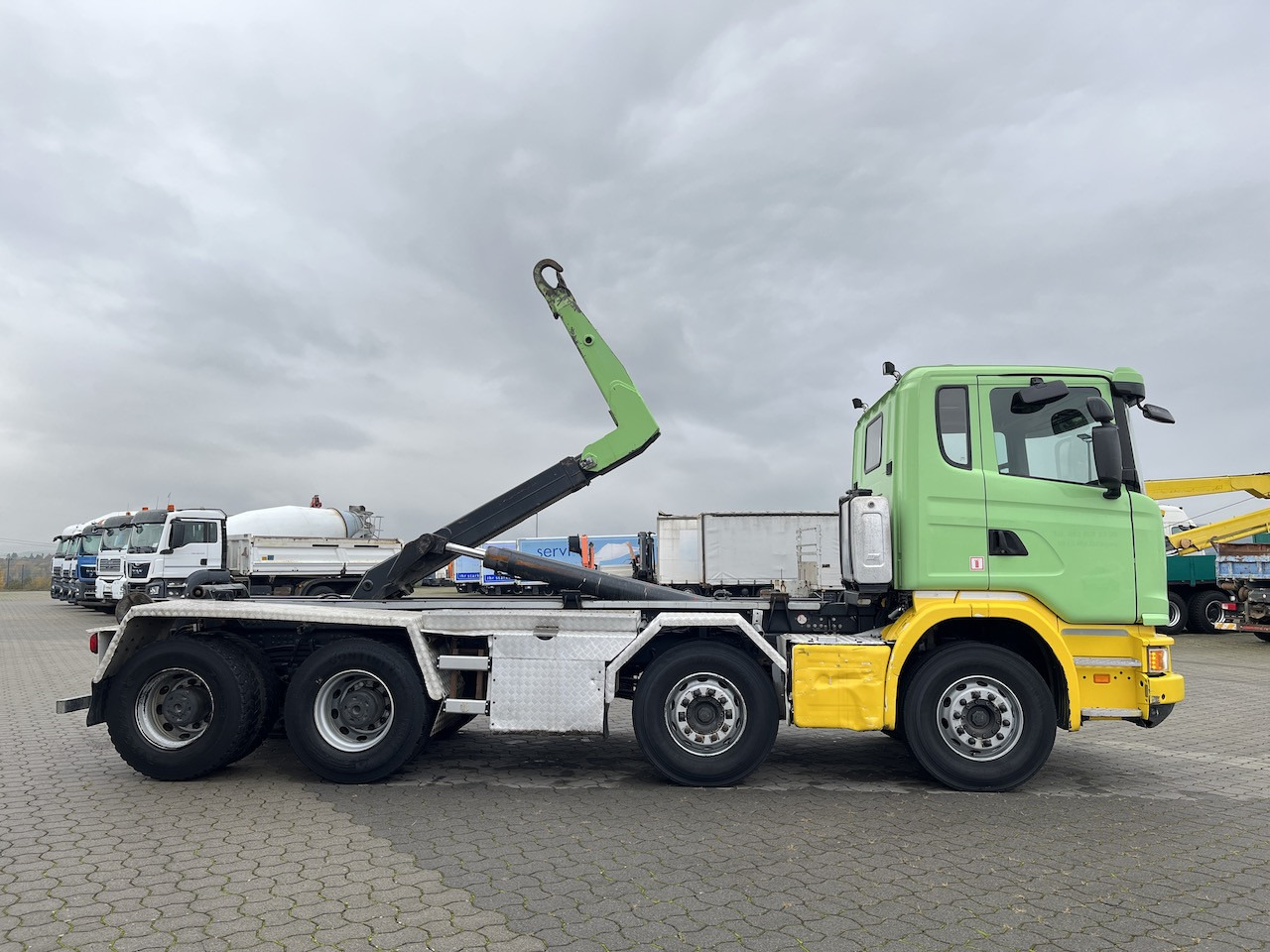 Camión multibasculante Scania G 450 8x4  Trösch Abrollkipper