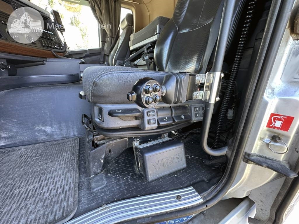 Camión multibasculante Scania G 490