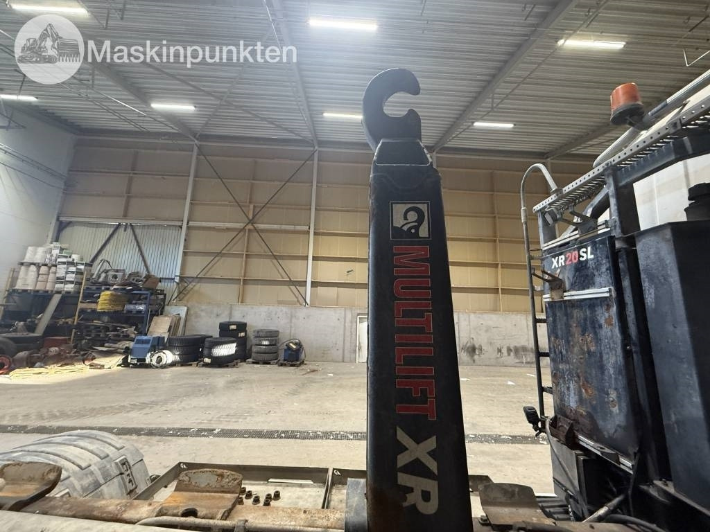 Camión multibasculante Scania Lastväxlare