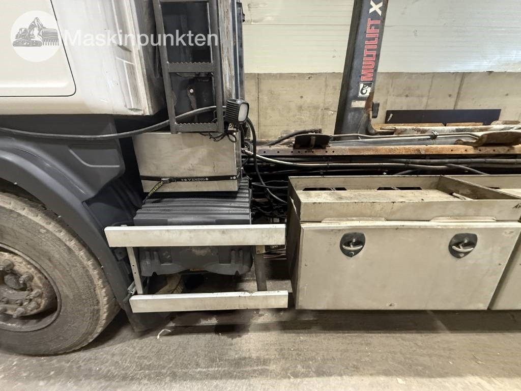 Camión multibasculante Scania Lastväxlare