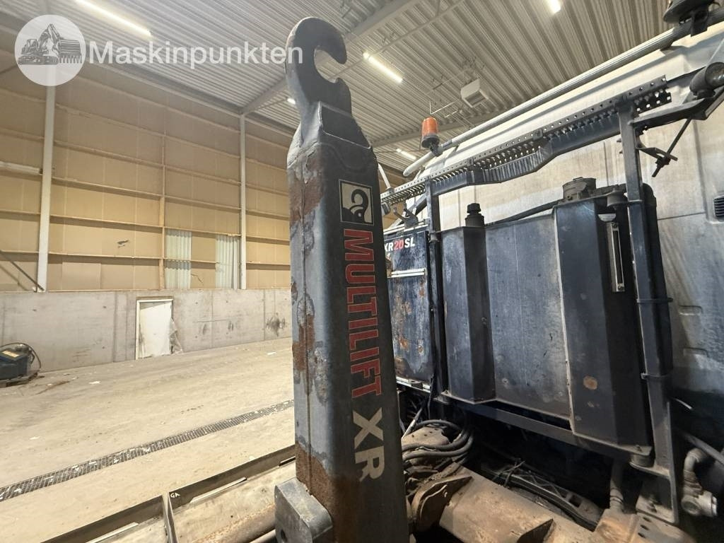 Camión multibasculante Scania Lastväxlare