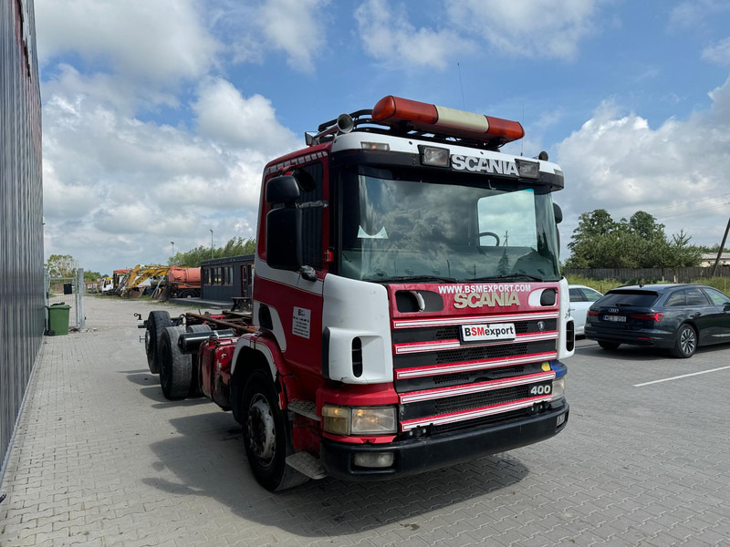 Camión multibasculante Scania P124. 420
