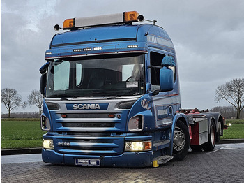 Camión multibasculante Scania P320 LOW ENTRY 6X2*4 HIAB