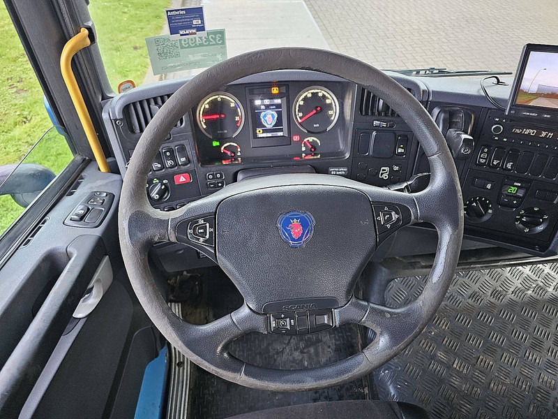 Camión multibasculante Scania P320 LOW ENTRY 6X2*4 HIAB