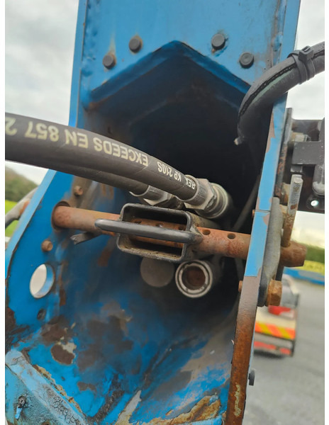 Camión multibasculante Scania P360 8x2 Tridem container Crane HIAB 244