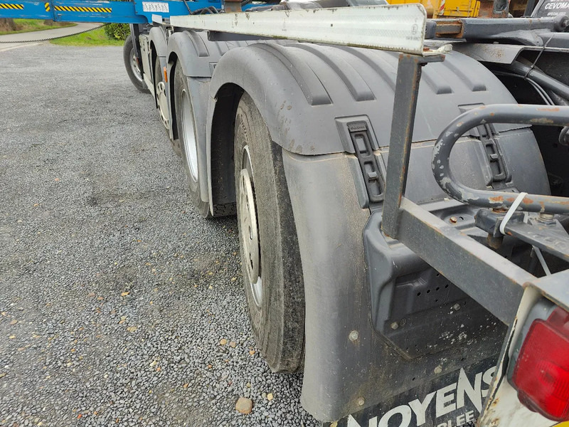 Camión multibasculante Scania P360 8x2 Tridem container Crane HIAB 244