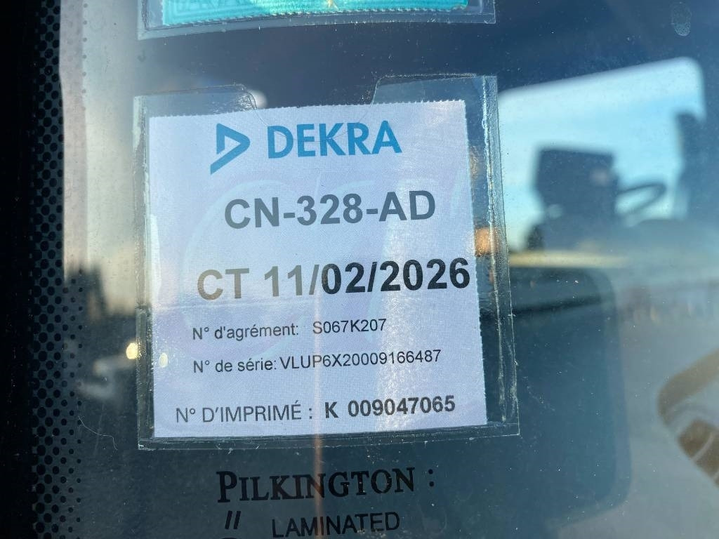 Camión multibasculante Scania P360/HYVALIFT/HIAB 144B a réparer