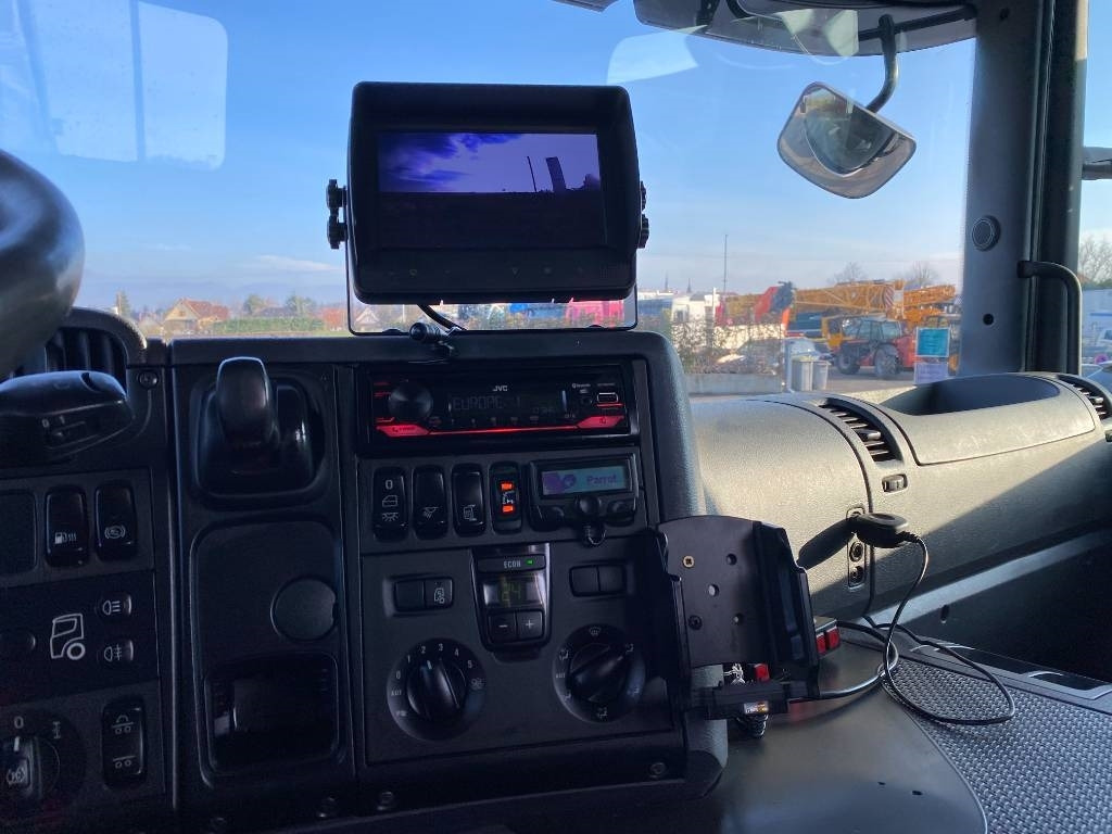 Camión multibasculante Scania P360/HYVALIFT/HIAB 144B a réparer