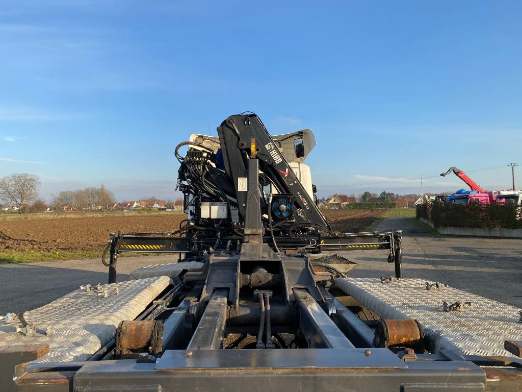 Camión multibasculante Scania P360/HYVALIFT/HIAB 144B a réparer