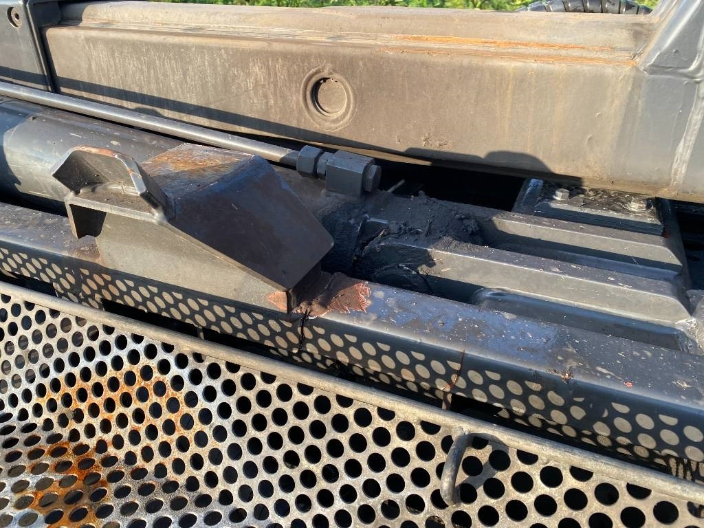 Camión multibasculante Scania P360/HYVALIFT/HIAB 144B a réparer