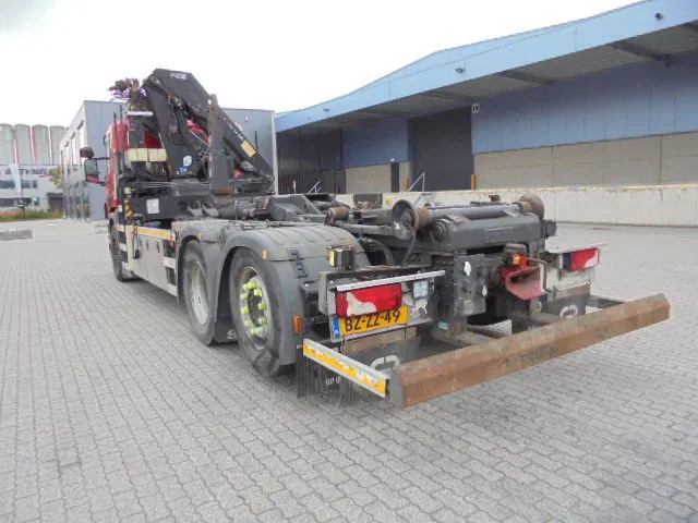 Camión multibasculante Scania P400 6X2