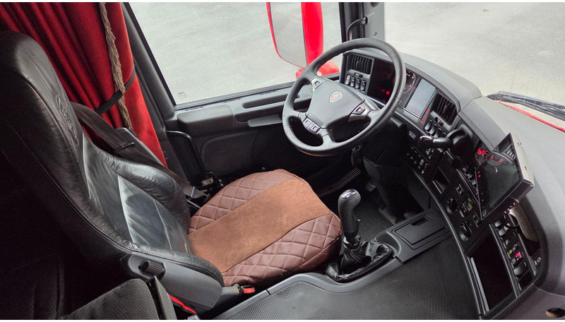 Camión multibasculante Scania P400 6X2*4 Palfinger PK26002