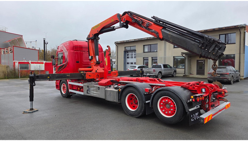 Camión multibasculante Scania P400 6X2*4 Palfinger PK26002