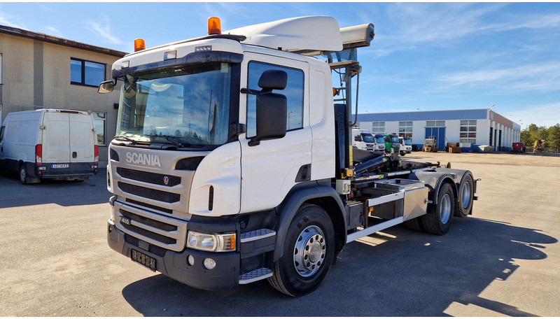 Camión multibasculante Scania P410 6X2