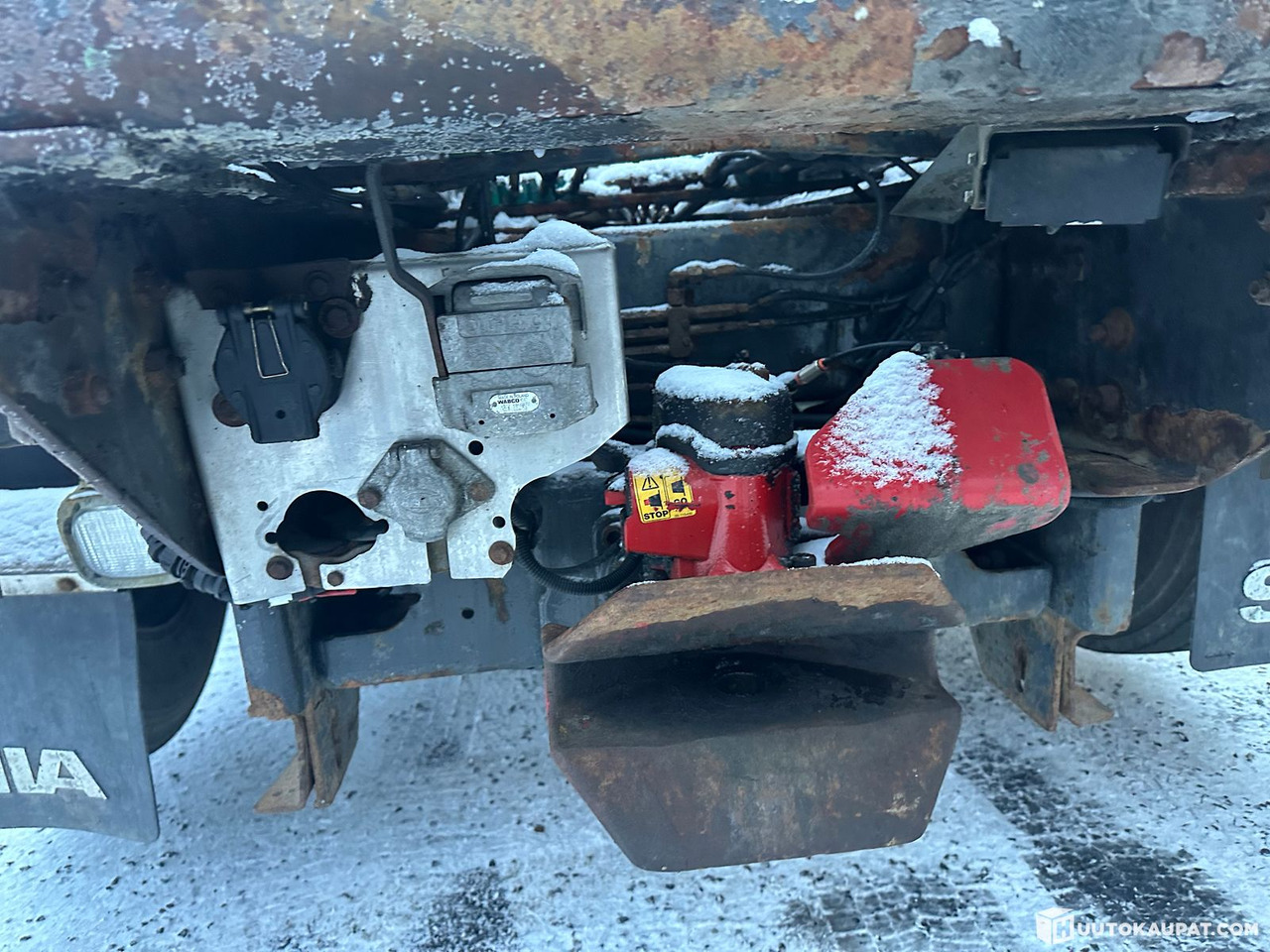 Camión multibasculante Scania P420, 2006, 1,180,000 km, Pirkkala