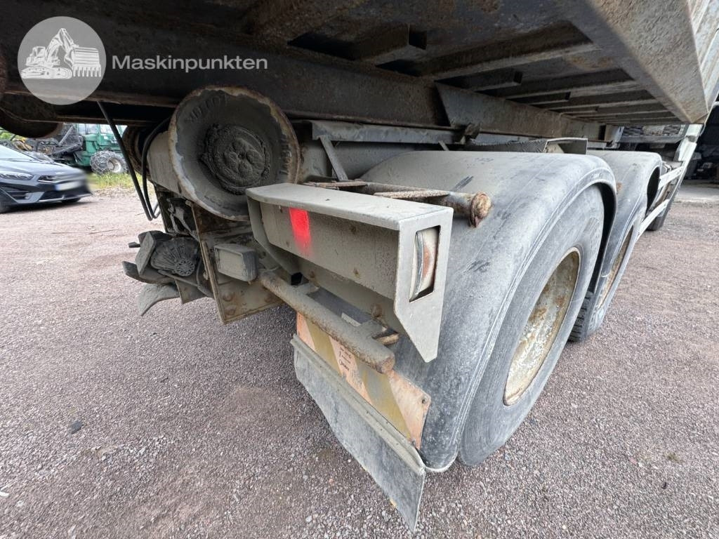 Camión multibasculante Scania P 124-360