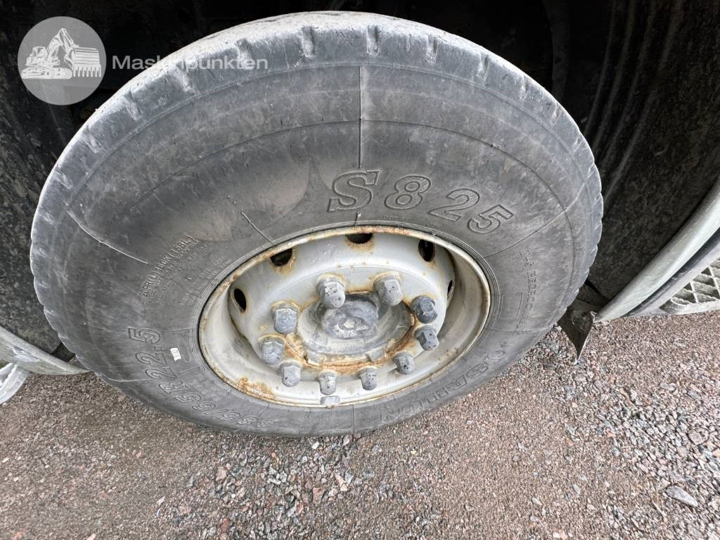 Camión multibasculante Scania P 124-360