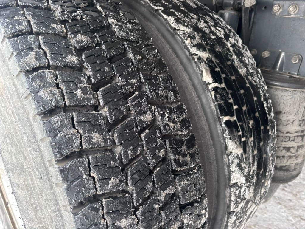 Camión multibasculante Scania P 360