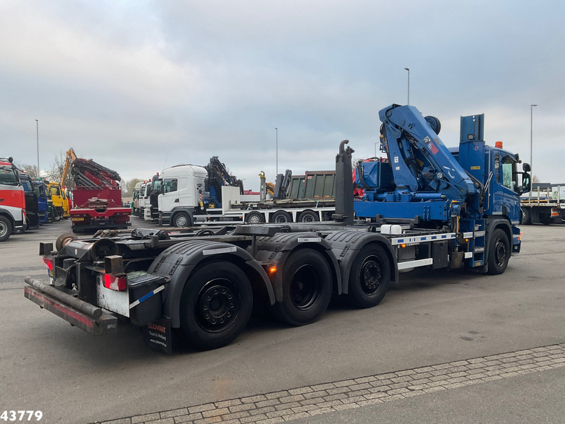 Camión multibasculante Scania P 360 8x2 Hiab 21 Tonmeter laadkraan