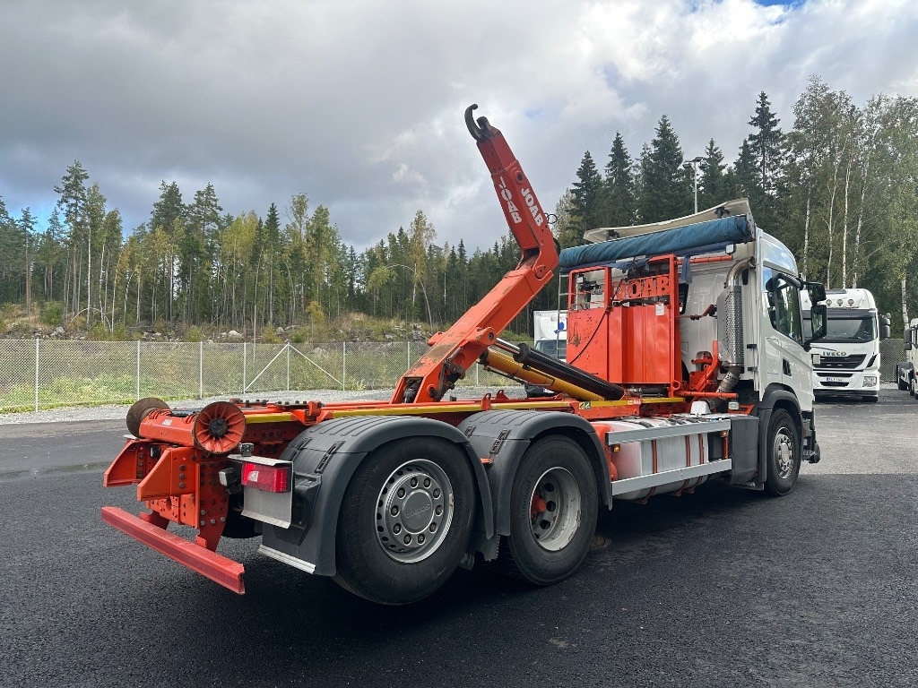 Camión multibasculante Scania P 370 6x2*4