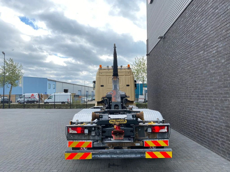 Camión multibasculante Scania R450 6X2 + PALFINGER HAAKARMSYSTEEM/ABROLLKIPPER/HOOKLIFT