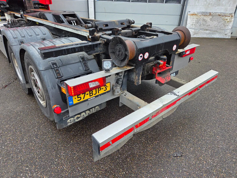 Camión multibasculante Scania R450 6x2*4 VDL hooklift