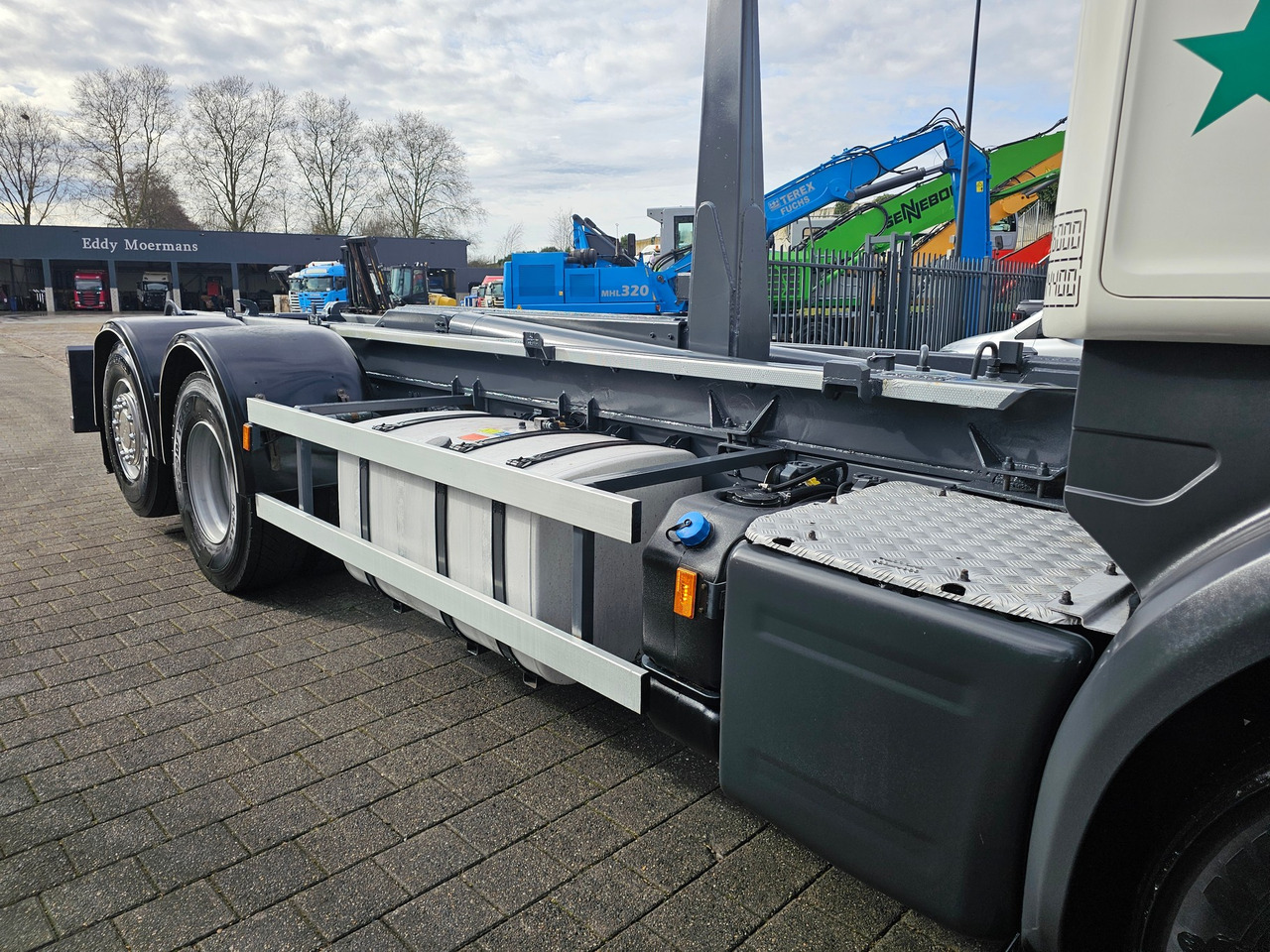 Camión multibasculante Scania R490 Highline 6x2