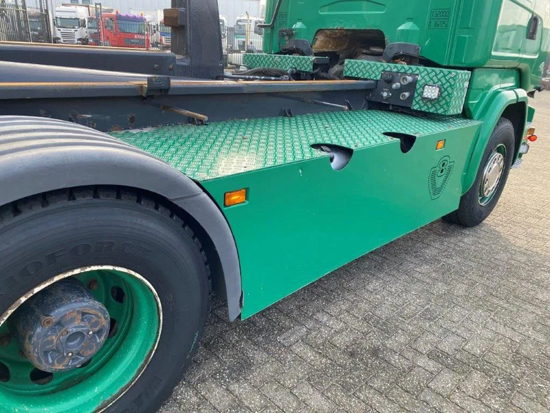 Camión multibasculante Scania R520 V8 / 8X4 / BIG AXLE / AJK HOOKLIFT 30TON / LIFT+LENKACHSE / NAVI / LEATHER / FULL-AIR / AUTOMATIC / EURO-6 / 2015