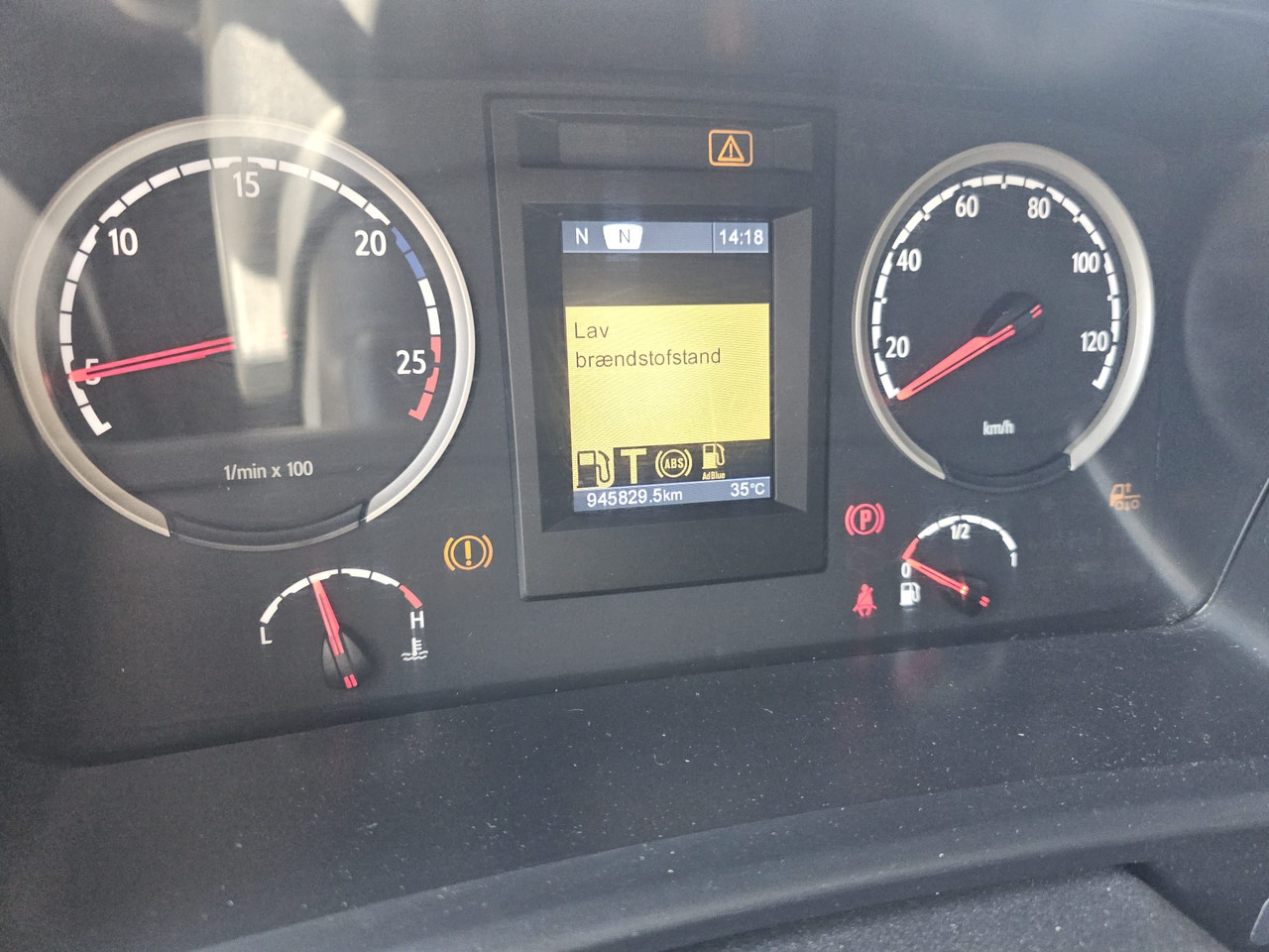 Camión multibasculante Scania R560