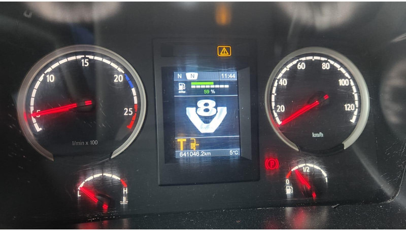 Camión multibasculante Scania R560 LB6X2HSZ - FULL STEEL