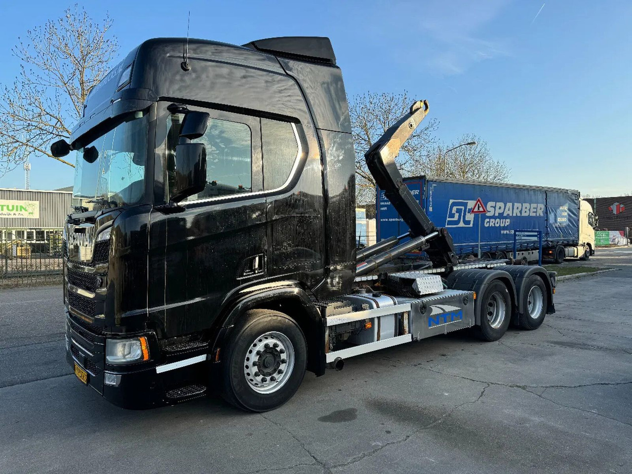 Camión multibasculante Scania R580 V8 NGS 6X2 EURO 6 VDL 20T HOOK