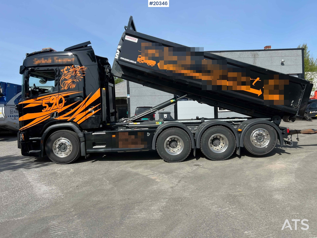 Camión multibasculante Scania R590