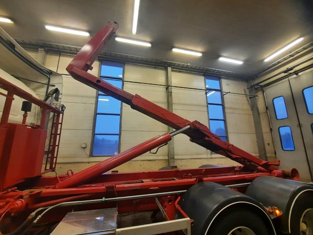 Camión multibasculante Scania R 144