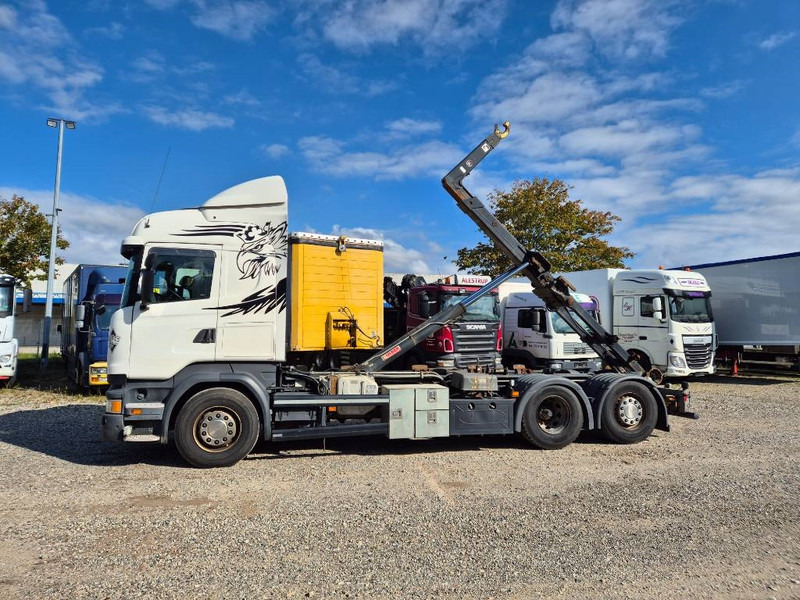 Camión multibasculante Scania R 410 6x2/4 // Hook // Kroghejs