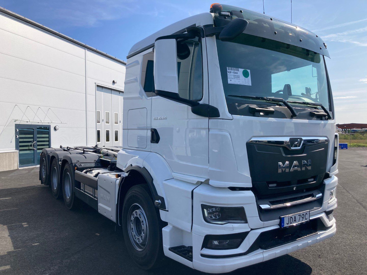 Camión multibasculante TGS 35.510 8×4-4 JOAB Lastväxlare