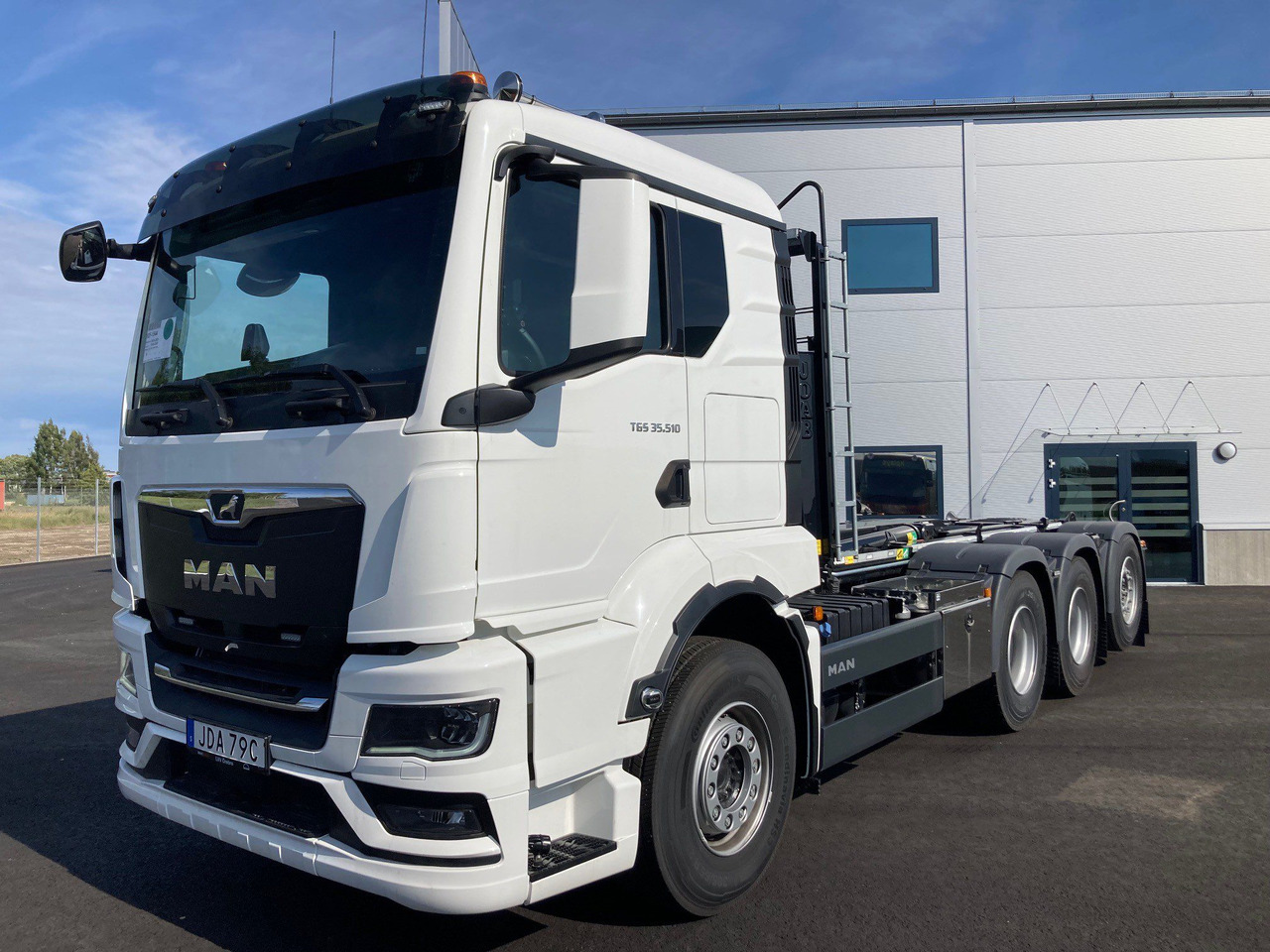 Camión multibasculante TGS 35.510 8×4-4 JOAB Lastväxlare