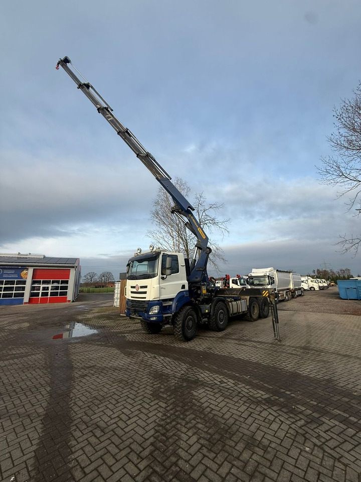 Camión multibasculante Tatra Phoenix 8x8 Paflinger Kran Hakengerät