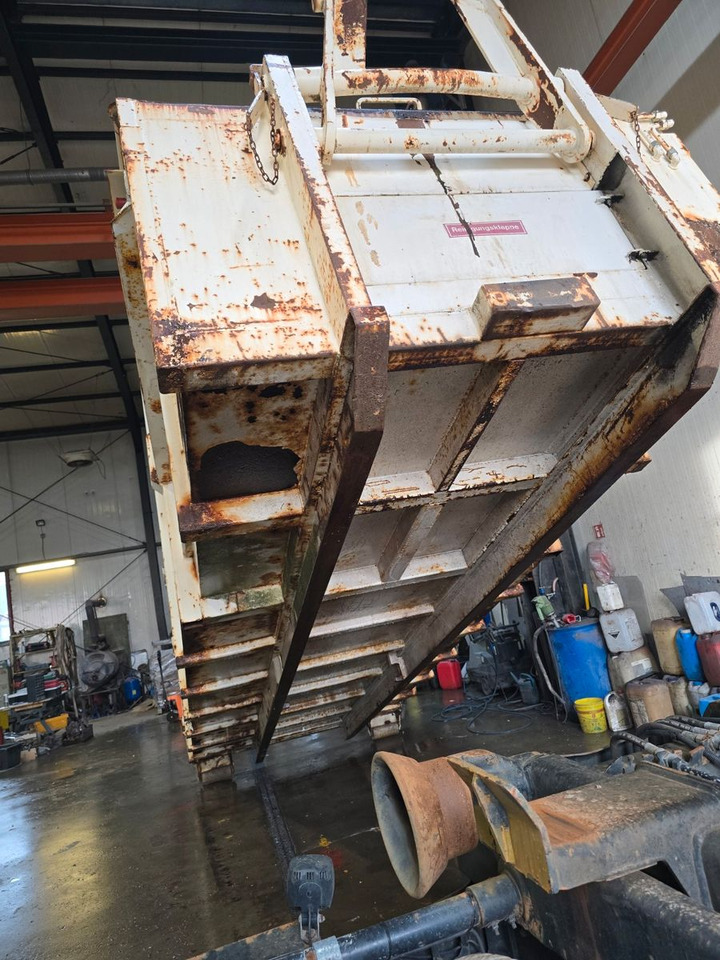 Camión multibasculante Tollense Presscontainer Presse Abrollcontainer