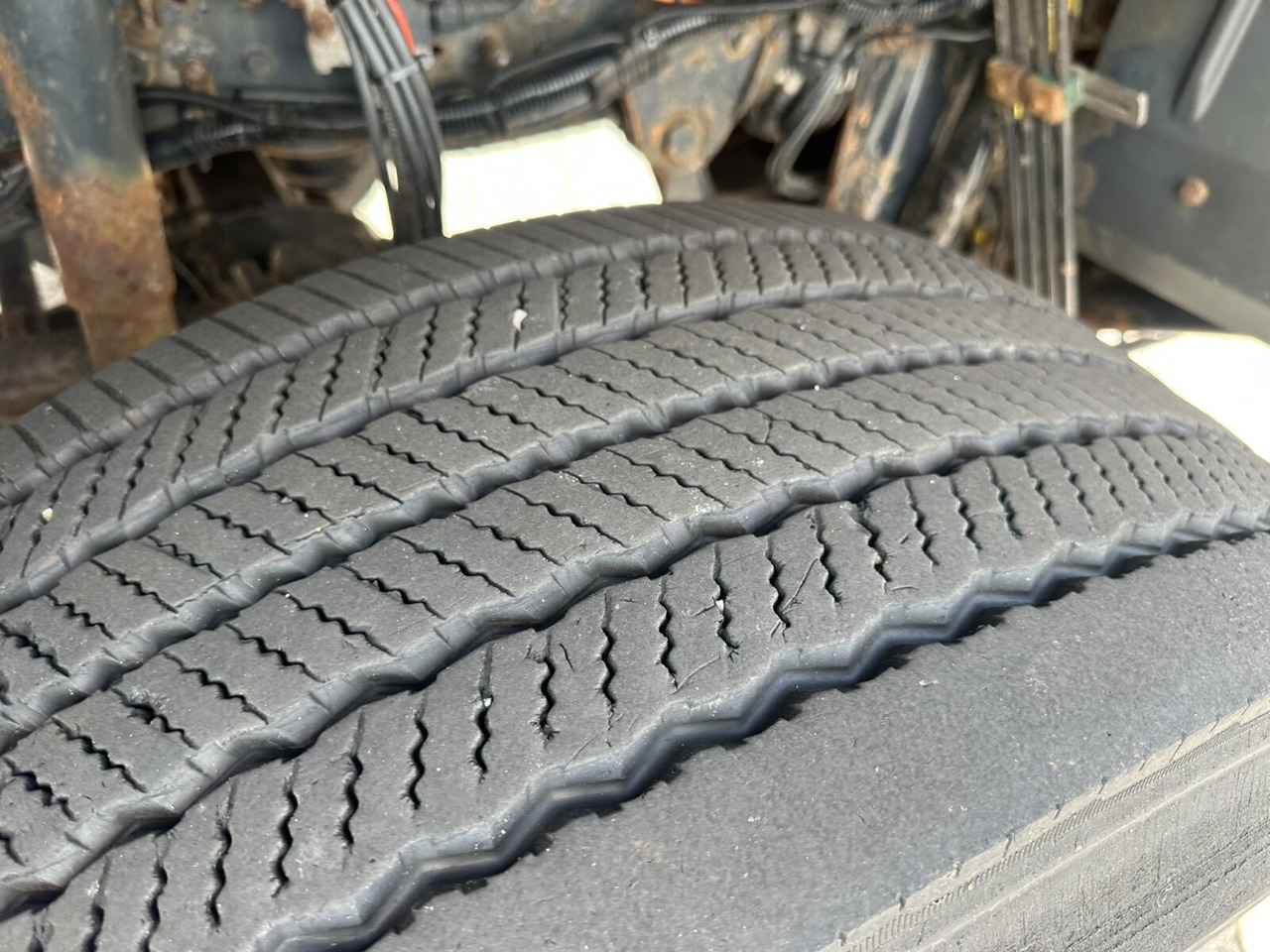Camión multibasculante Trakker AD190T33WP 4x4 Trakker AD190T33WP 4x4, Winterdienstausstattung