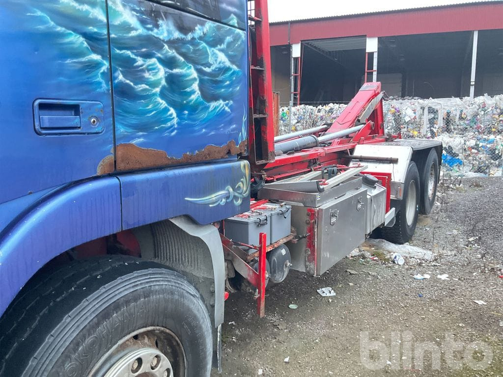 Camión multibasculante VOLVO FH12 6X2