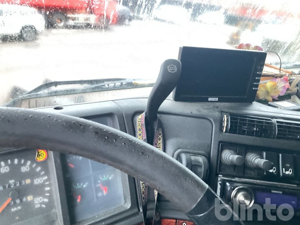 Camión multibasculante VOLVO FH12 6X2