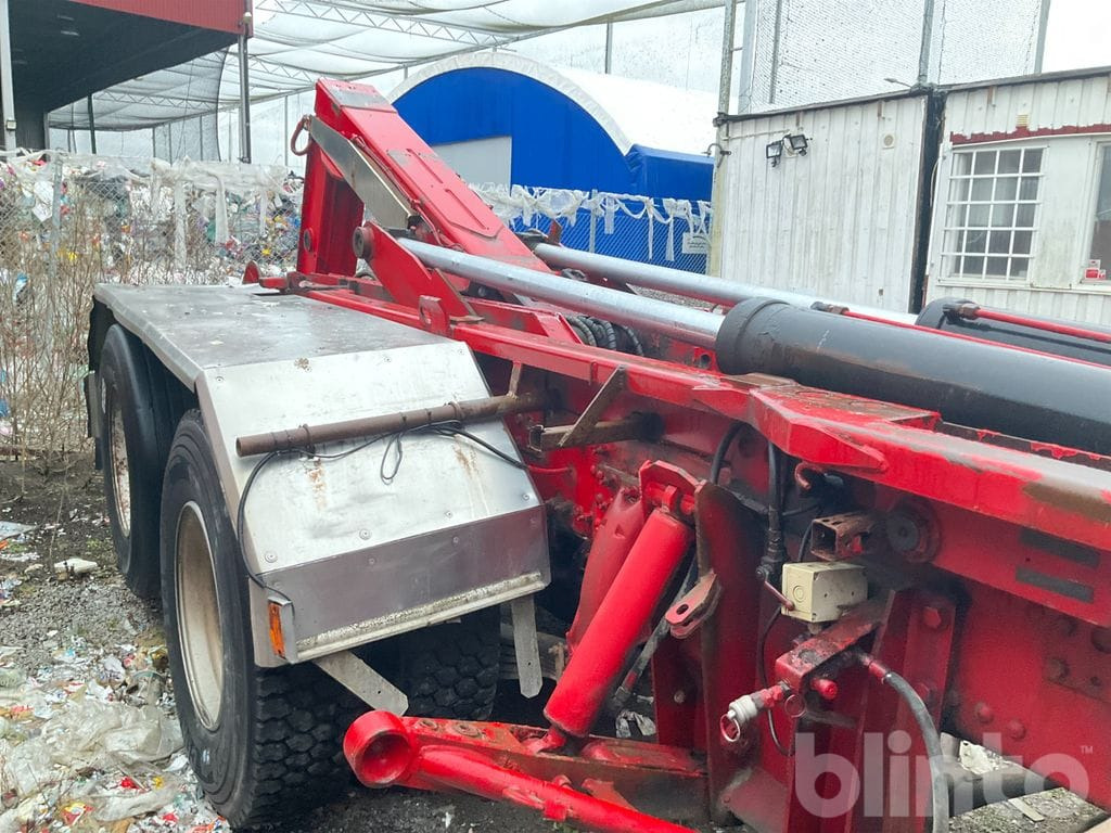 Camión multibasculante VOLVO FH12 6X2