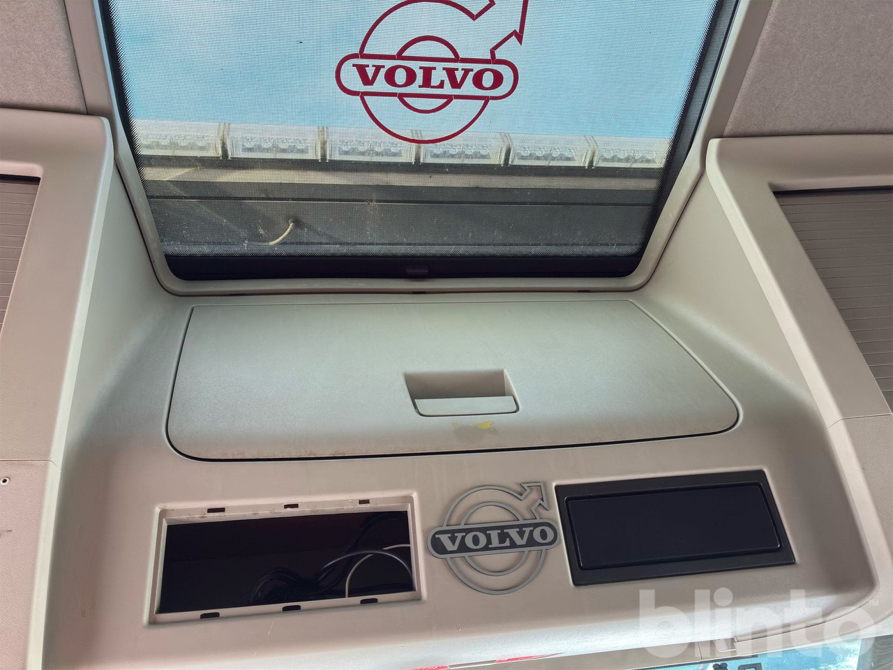 Camión multibasculante VOLVO FH16 750