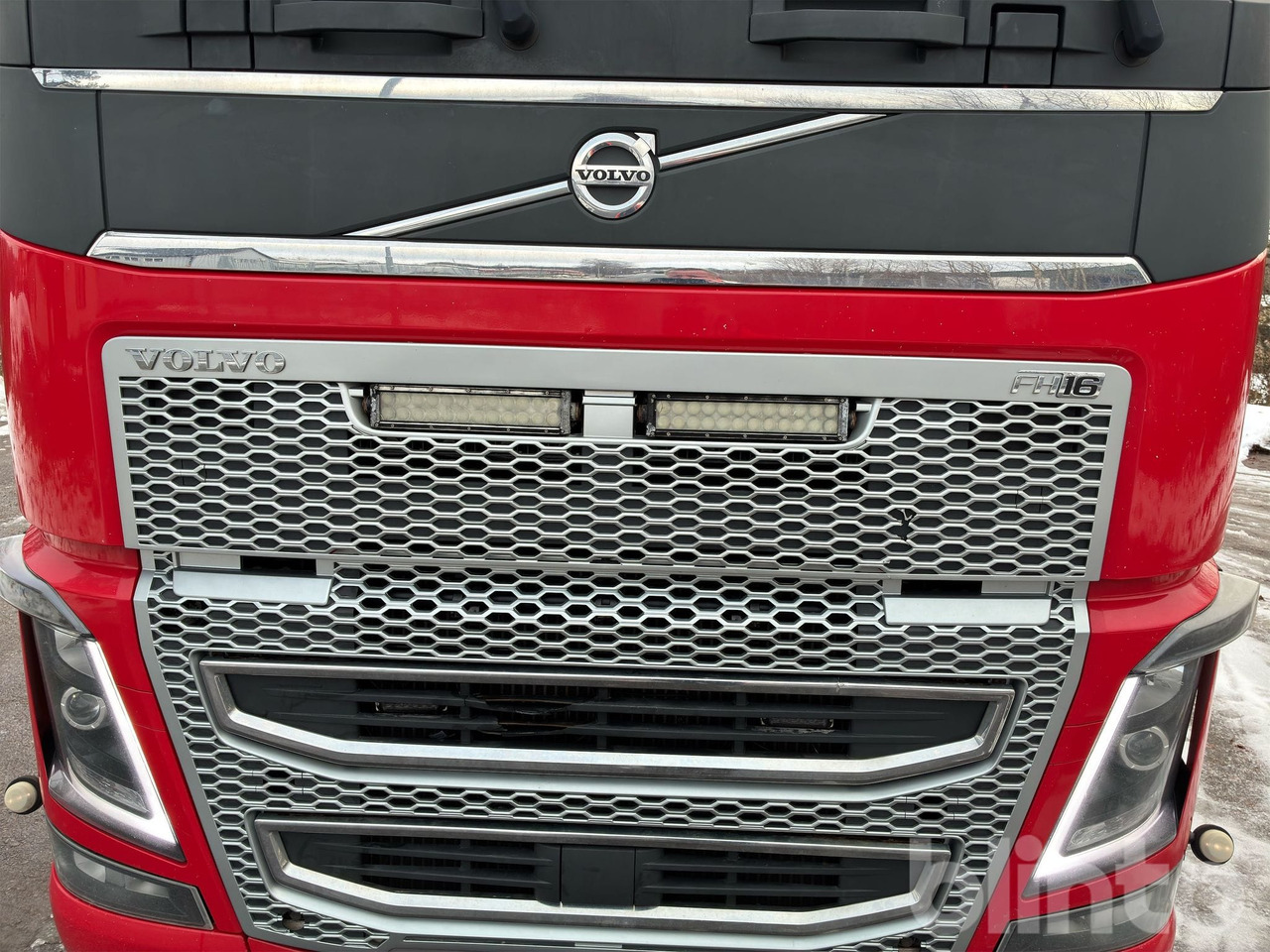 Camión multibasculante VOLVO FH16 750