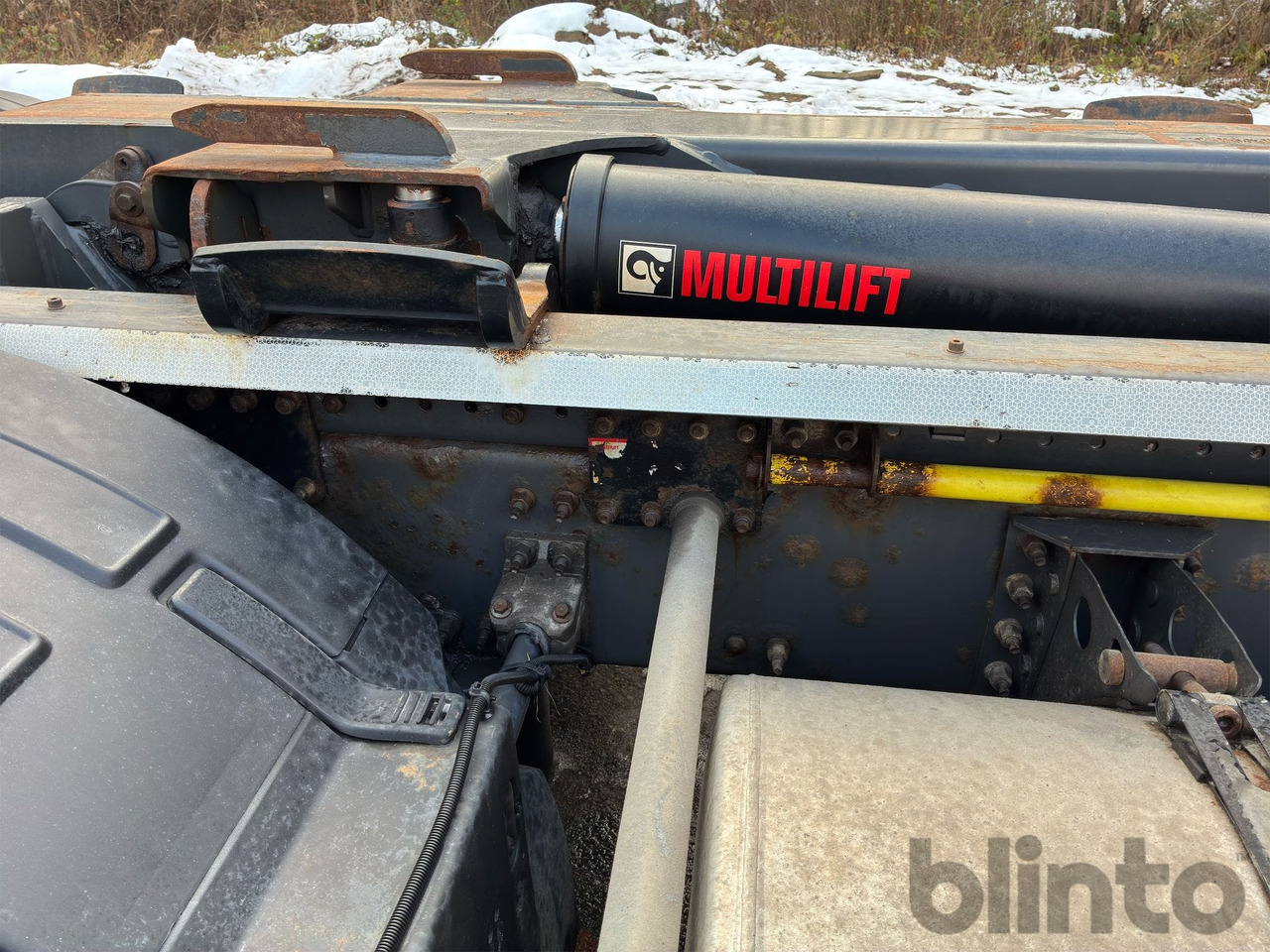 Camión multibasculante VOLVO FH16 750