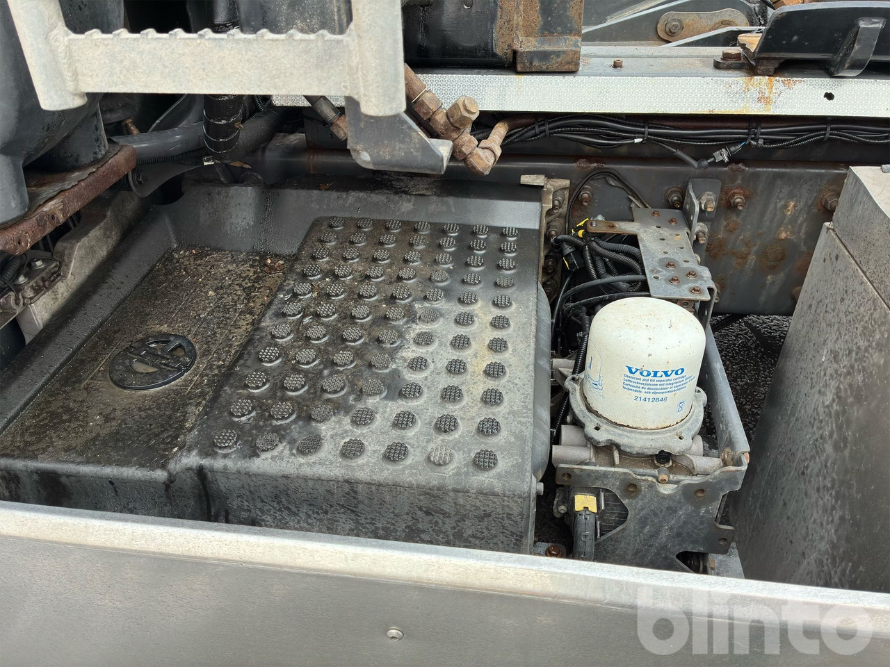 Camión multibasculante VOLVO FH16 750